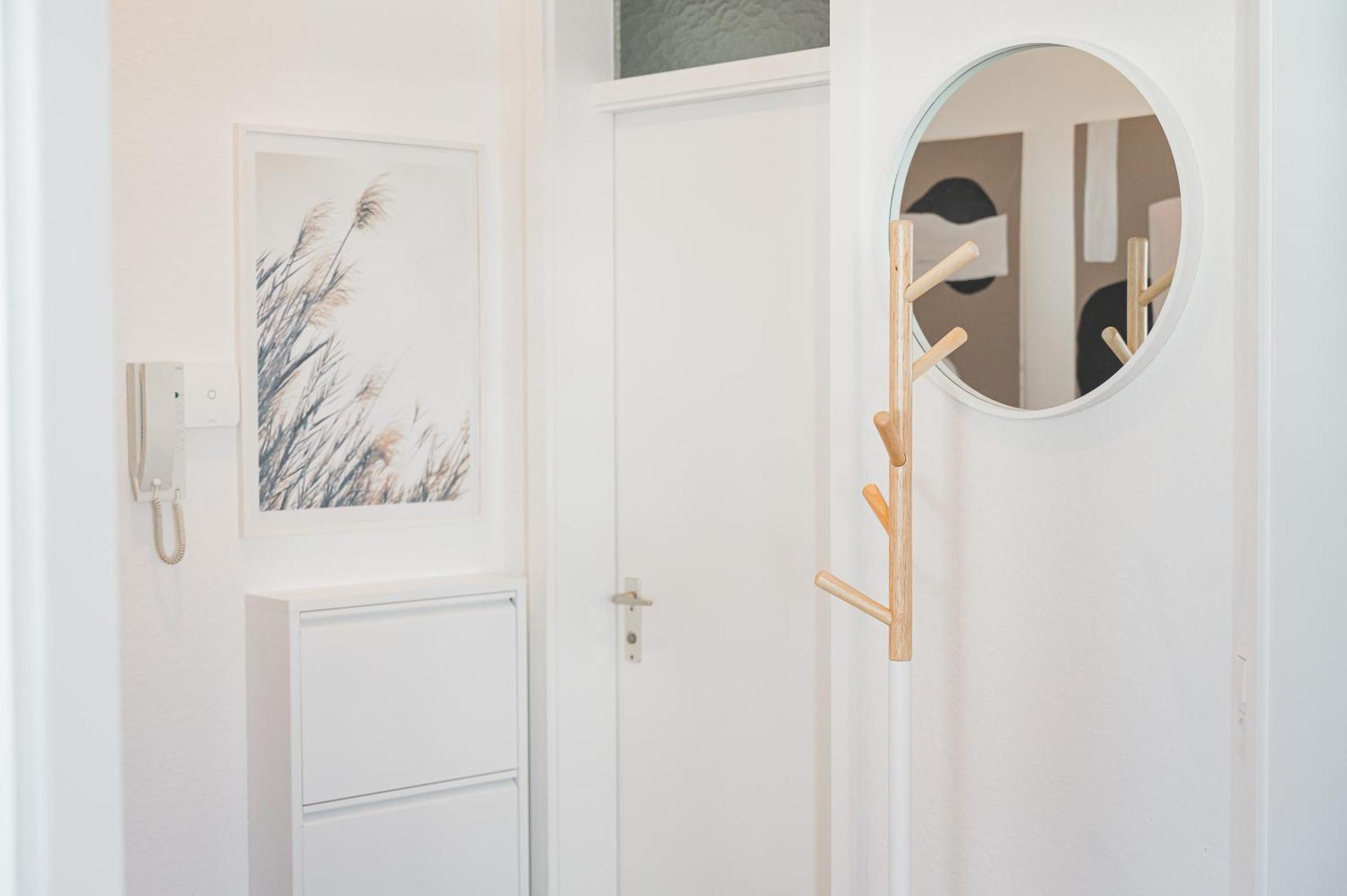 Helle Zentrumsnahe Familienfreundliche Ferienwohnung Fellbach Ngoại thất bức ảnh