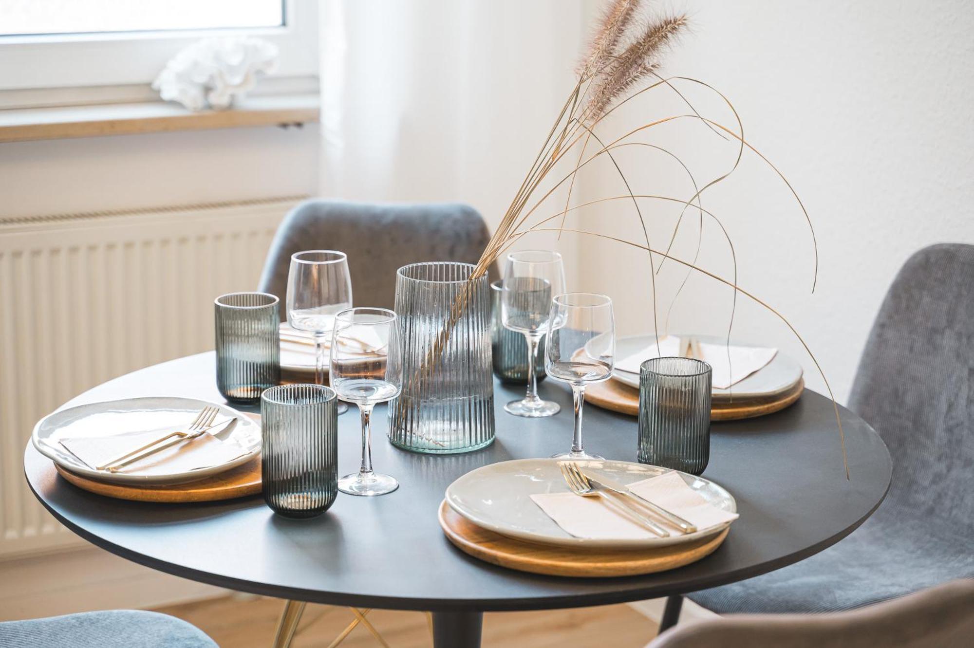 Helle Zentrumsnahe Familienfreundliche Ferienwohnung Fellbach Ngoại thất bức ảnh