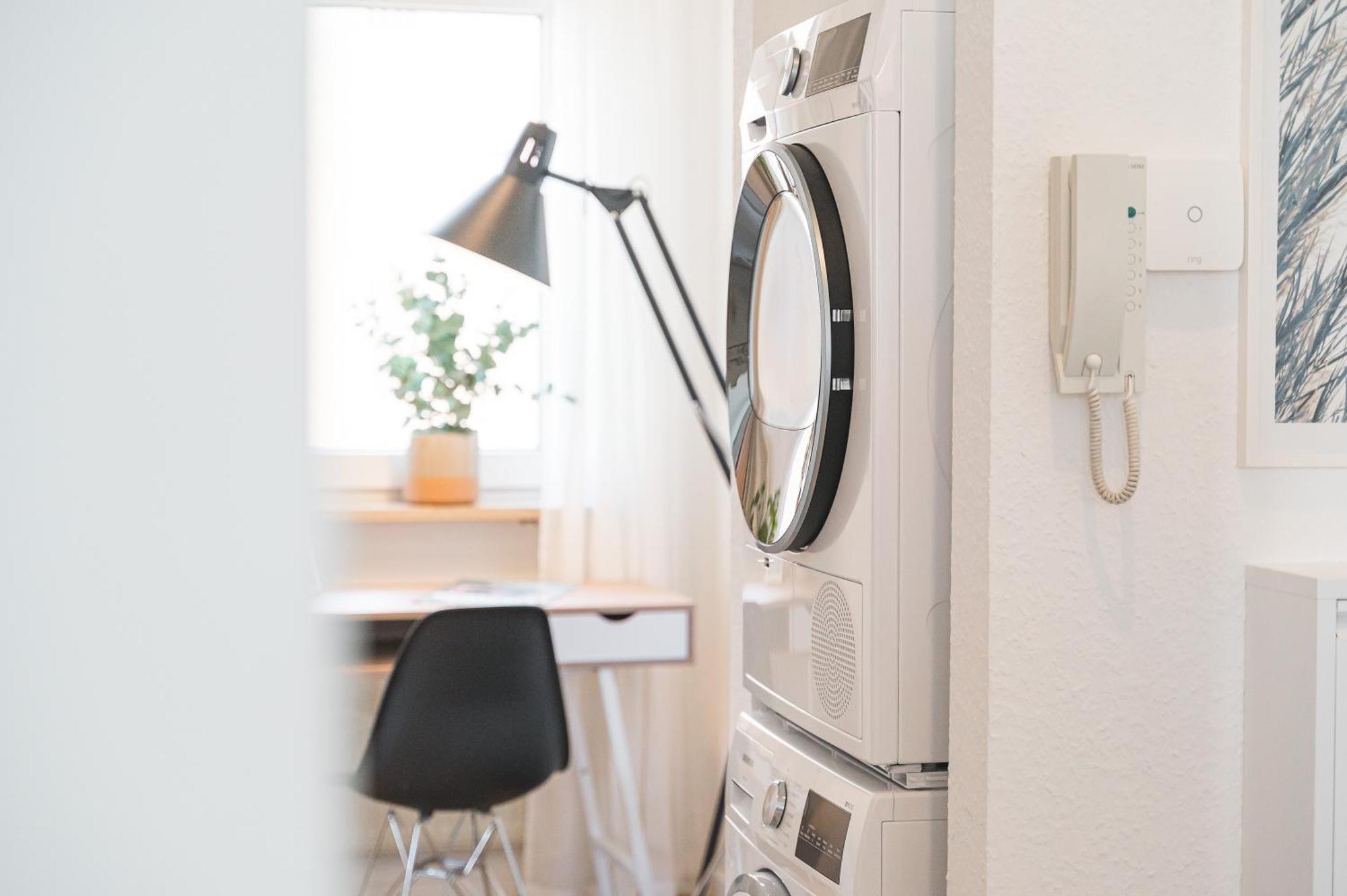 Helle Zentrumsnahe Familienfreundliche Ferienwohnung Fellbach Ngoại thất bức ảnh