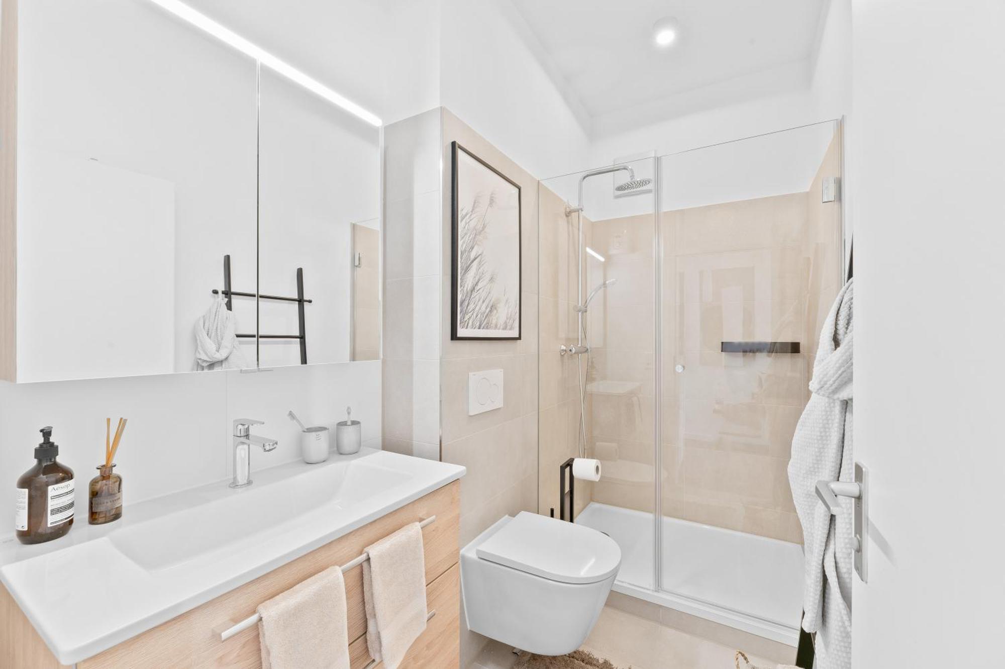Helle Zentrumsnahe Familienfreundliche Ferienwohnung Fellbach Ngoại thất bức ảnh